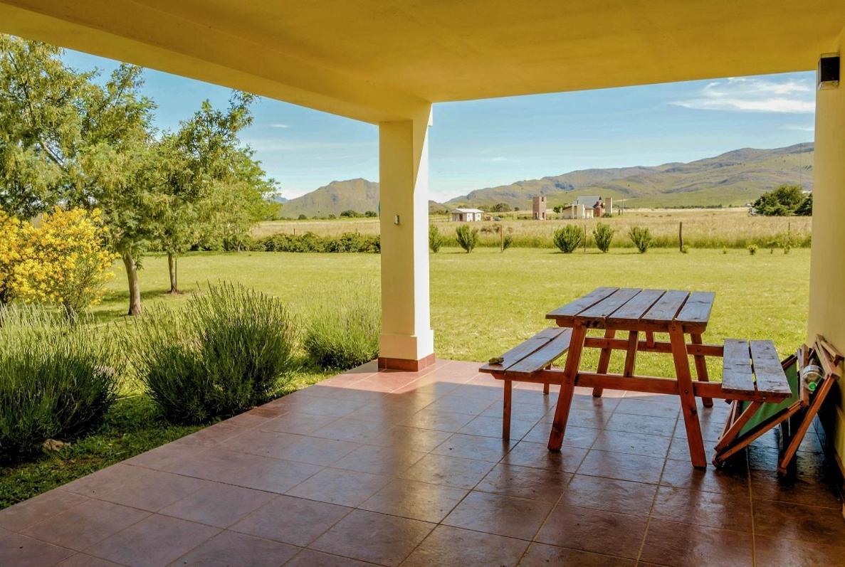 Cabanas De Las Pinturas Sierra de la Ventana Exterior foto