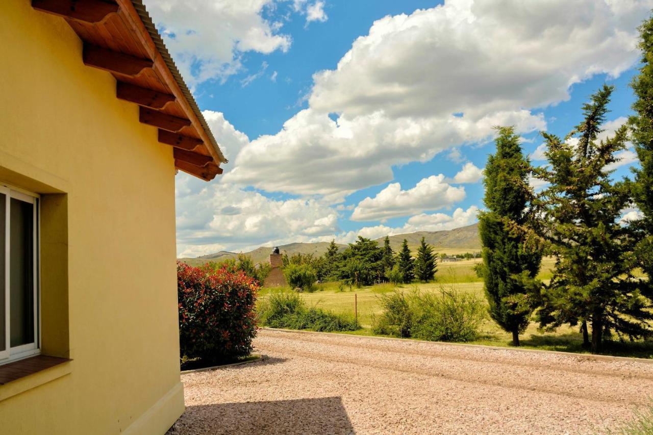 Cabanas De Las Pinturas Sierra de la Ventana Exterior foto